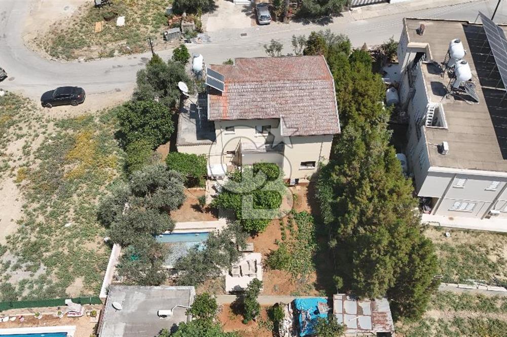 Gönyeli Bölgesinde Satılık Havuzlu Villa !!!