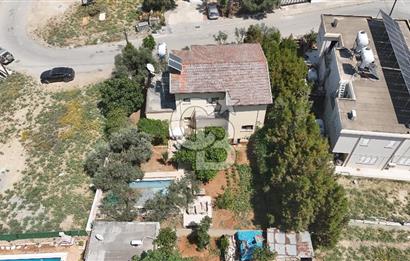 Gönyeli Bölgesinde Satılık Havuzlu Villa !!!