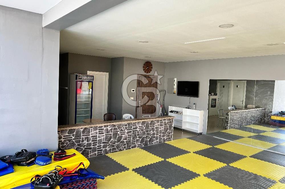 PARK CADDESİNDE DEVREN KİRALIK SPOR SALONU