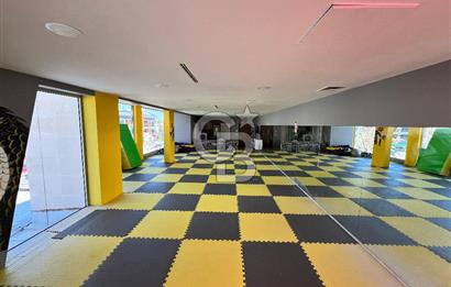 PARK CADDESİNDE DEVREN KİRALIK SPOR SALONU