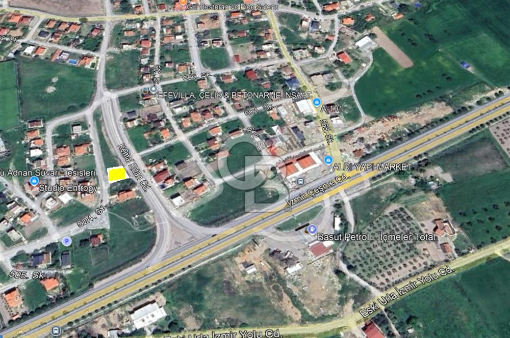 Urla Torasan'da 15/30 imarlı Yol Cepheli Satılık Arsa