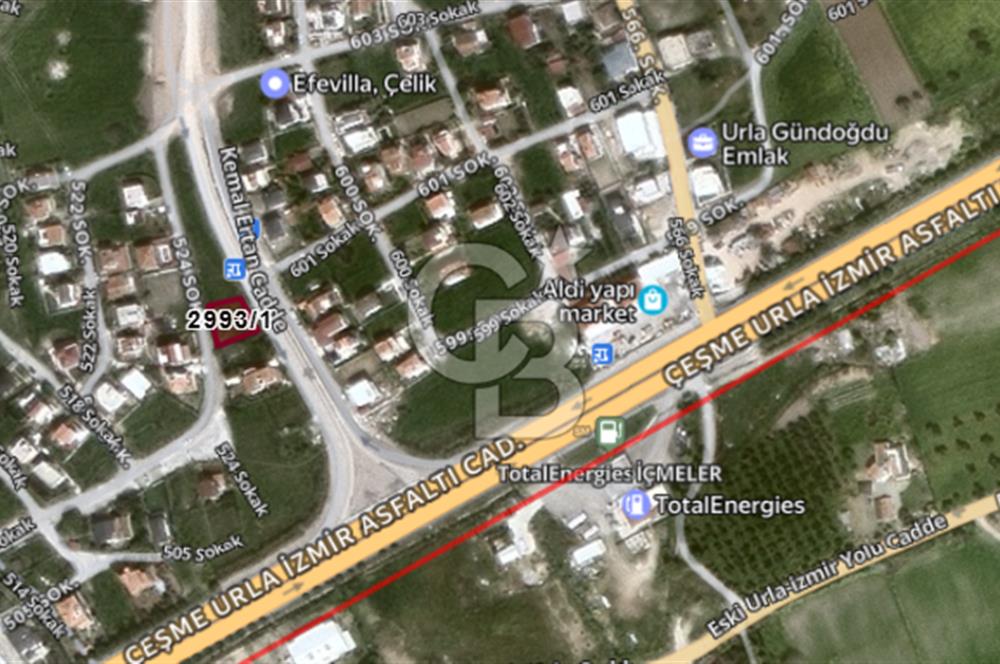 Urla Torasan'da 15/30 imarlı Yol Cepheli Satılık Arsa