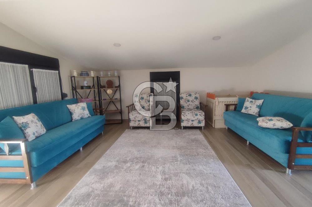 Ayvalık Altınova Sahilde Full Eşyalı Satılık 4+1 Villa 