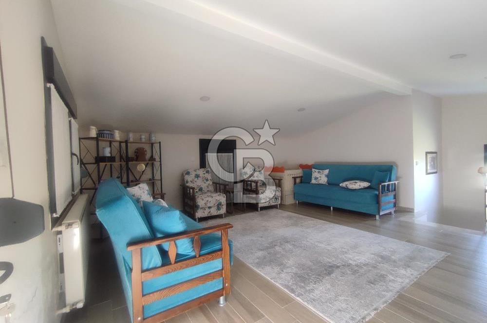 Ayvalık Altınova Sahilde Full Eşyalı Satılık 4+1 Villa 