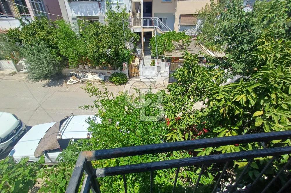 🏡 Balıkesir Edremit Kadıköy’ün Kalbinde 3 Katlı Bahçeli Köy Evi!