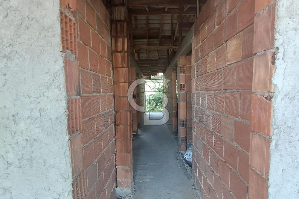 🏡 Balıkesir Edremit Kadıköy’ün Kalbinde 3 Katlı Bahçeli Köy Evi!