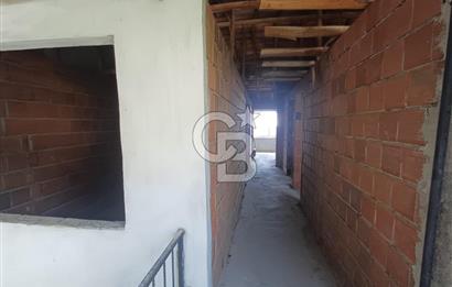 🏡 Balıkesir Edremit Kadıköy’ün Kalbinde 3 Katlı Bahçeli Köy Evi!