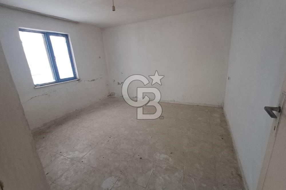 🏡 Balıkesir Edremit Kadıköy’ün Kalbinde 3 Katlı Bahçeli Köy Evi!