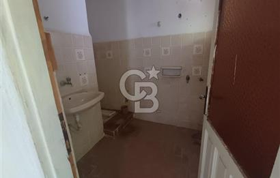 🏡 Balıkesir Edremit Kadıköy’ün Kalbinde 3 Katlı Bahçeli Köy Evi!