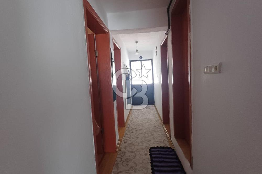🏡 Balıkesir Edremit Kadıköy’ün Kalbinde 3 Katlı Bahçeli Köy Evi!