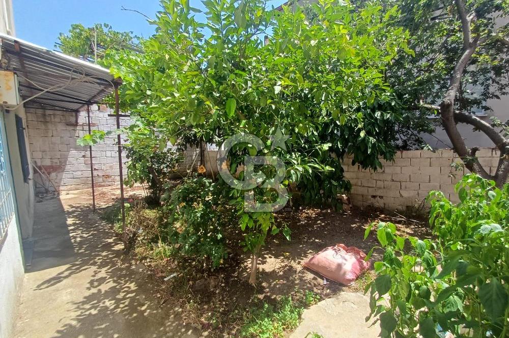 🏡 Balıkesir Edremit Kadıköy’ün Kalbinde 3 Katlı Bahçeli Köy Evi!