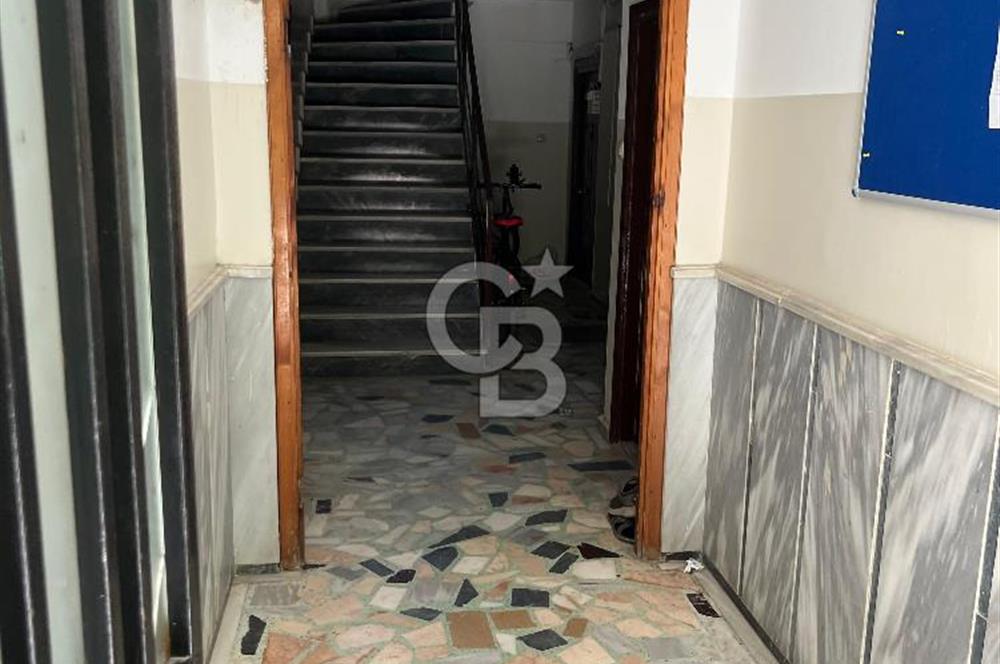 ACIBADEM ZEAMET SOKAKTA SATILIK YATIRIMA UYGUN 3+1 DAİRE