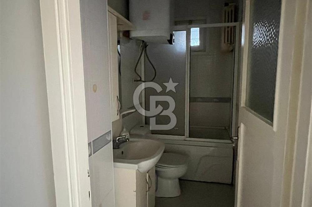 ACIBADEM ZEAMET SOKAKTA SATILIK YATIRIMA UYGUN 3+1 DAİRE