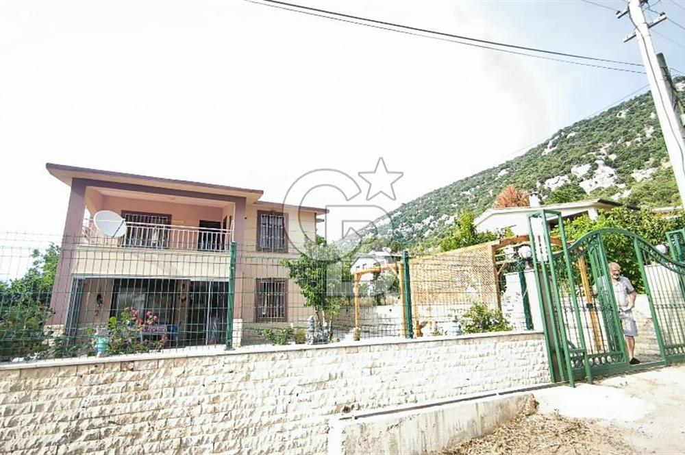KORKUTELİ BAYATBADEMLERİ SATILIK MÜSTAKİL BAHÇELİ VİLLA 400 M2