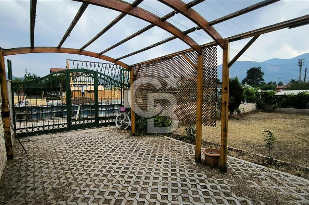 KORKUTELİ BAYATBADEMLERİ SATILIK MÜSTAKİL BAHÇELİ VİLLA 400 M2