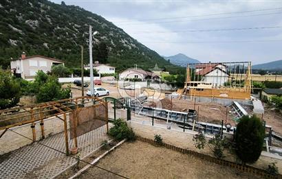 KORKUTELİ BAYATBADEMLERİ SATILIK MÜSTAKİL BAHÇELİ VİLLA 400 M2