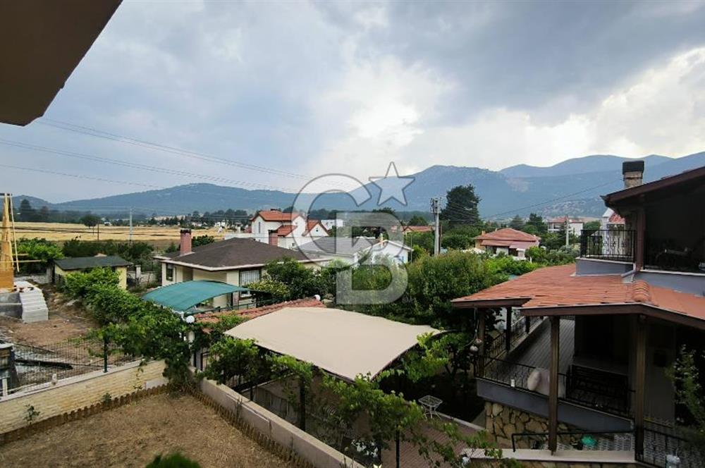 KORKUTELİ BAYATBADEMLERİ SATILIK MÜSTAKİL BAHÇELİ VİLLA 400 M2