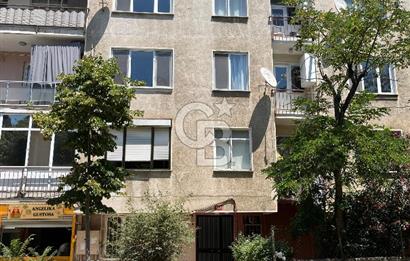 ACIBADEM ZEAMET SOKAKTA SATILIK YATIRIMA UYGUN 3+1 DAİRE