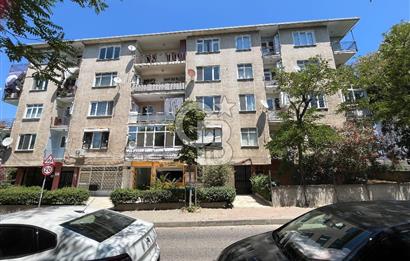 ACIBADEM ZEAMET SOKAKTA SATILIK YATIRIMA UYGUN 3+1 DAİRE