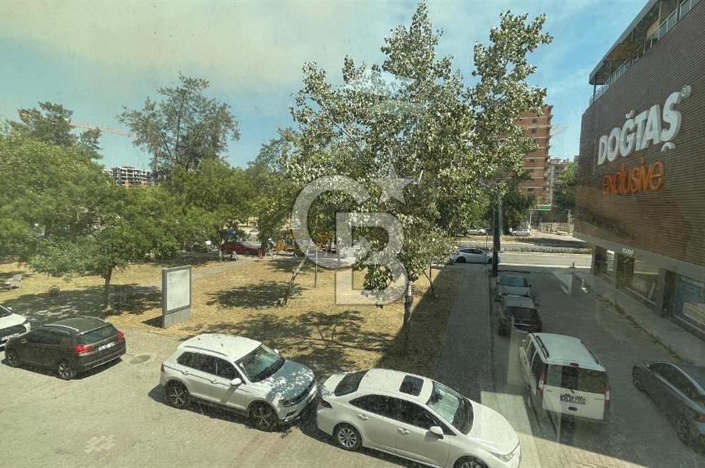 İzmir Bayraklı Manavkuyu Satılık Ofis 1+0 Ana Cadde