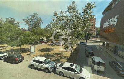 İzmir Bayraklı Manavkuyu Satılık Ofis 1+0 Ana Cadde
