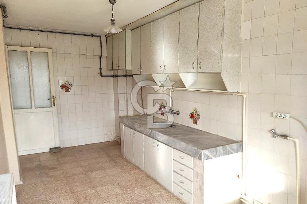 Bornova inönü mahallesi şehit şanlı lisesi yakını 3+1 kiralık daire 