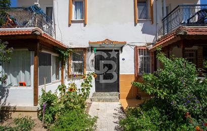 Eski Foça Aykent Sitesinde Satılık 2+1 Daire