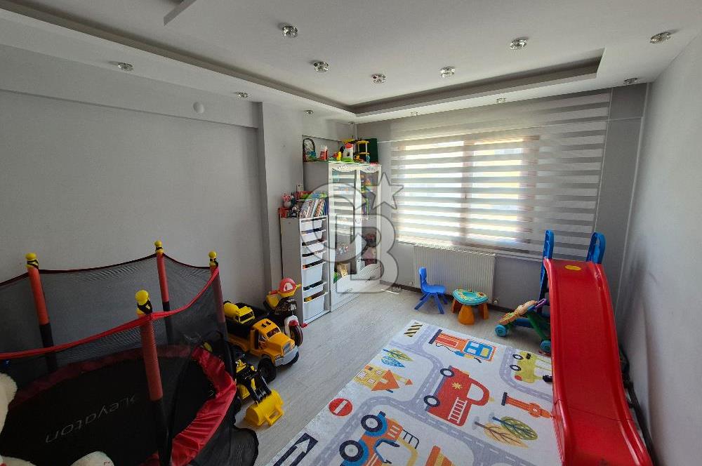 UTKU MAHALLESİNDE MERKEZİ KONUM GENÇ BİNADA SATILIK 3+1