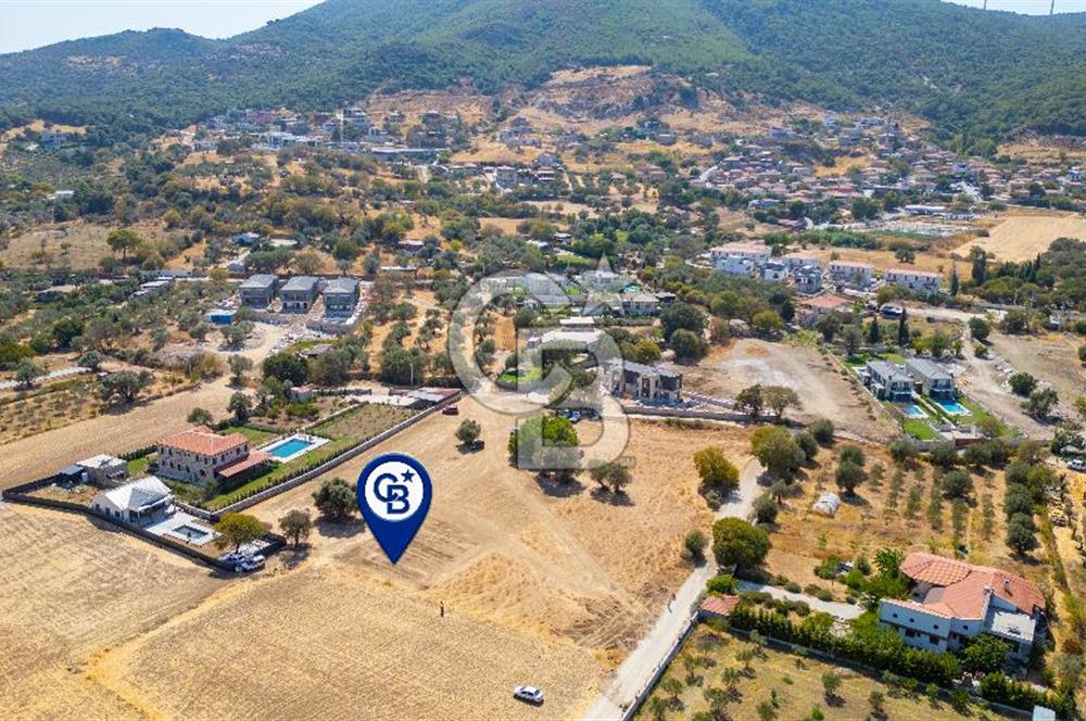 Foça Yeniköy'de Satılık Tarla