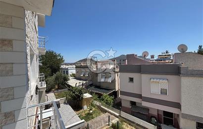İZMİR YENİFOÇA'DA TRİPLEKS VİLLA