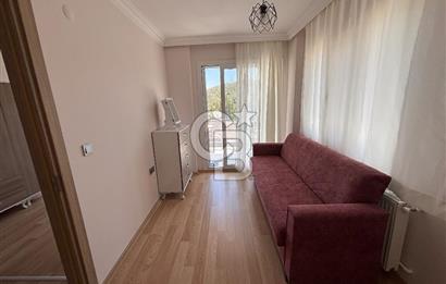 İZMİR YENİFOÇA'DA TRİPLEKS VİLLA