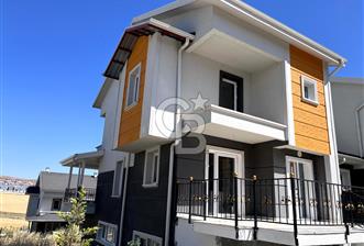 Alcı Mahallesi'nde Site İçinde Yapılı 5+2 Villa