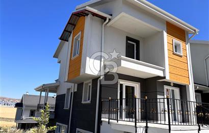 Alcı Mahallesi'nde Site İçinde Yapılı 5+2 Villa
