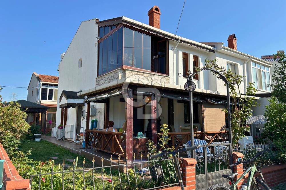 Çanakkale Lapseki'de Toprak 89 Sitesinde Köprü Manzaralı Villa