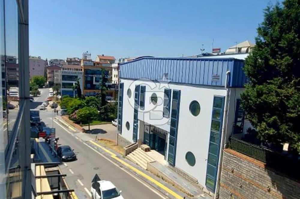 ÇAYIROVA BEL.KARŞISINDA EŞYALI,TABELA DEĞERİ YÜKSEK KİRALIK OFİS