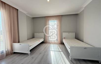 DENİZ MANZARALI, GENİŞ TERASLI İKİZ VİLLA 480M2 NET KULLANIM