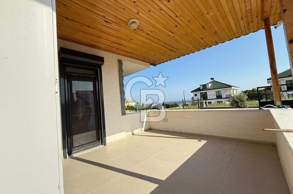 DENİZ MANZARALI, GENİŞ TERASLI İKİZ VİLLA 480M2 NET KULLANIM