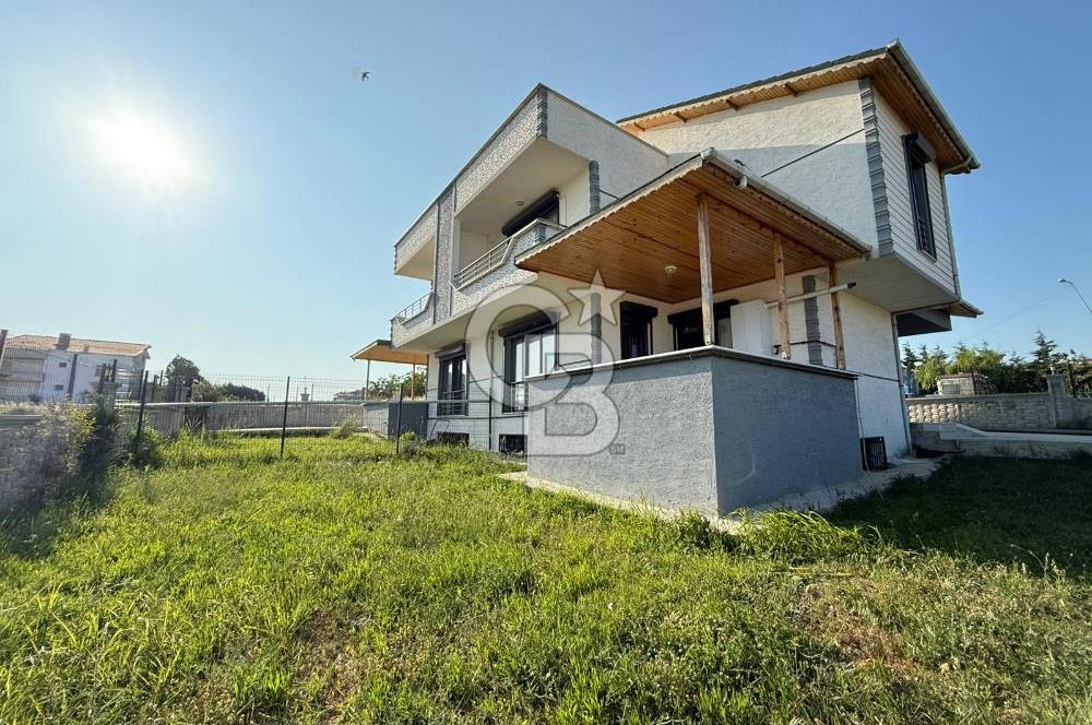 DENİZ MANZARALI, GENİŞ TERASLI İKİZ VİLLA 480M2 NET KULLANIM