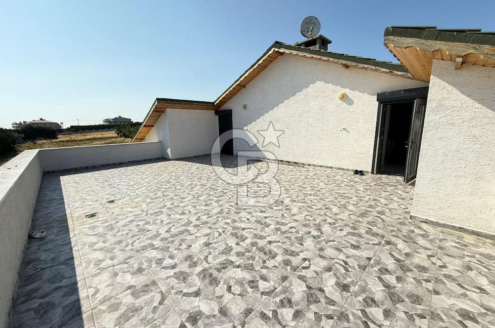 DENİZ MANZARALI, GENİŞ TERASLI İKİZ VİLLA 480M2 NET KULLANIM