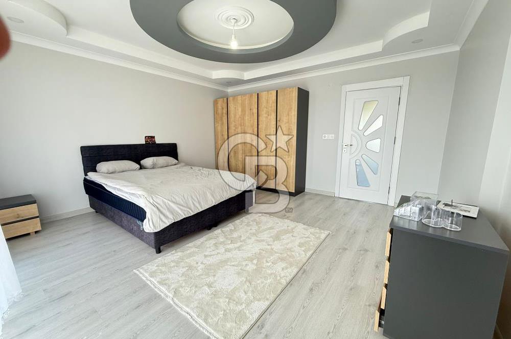 DENİZ MANZARALI, GENİŞ TERASLI İKİZ VİLLA 480M2 NET KULLANIM