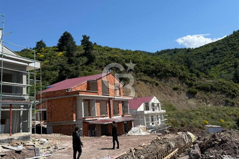CB AMBIANCE'DAN KURŞUNLU'DA MANZARASIYLA BÜYÜLEYEN İKİZ VİLLALAR