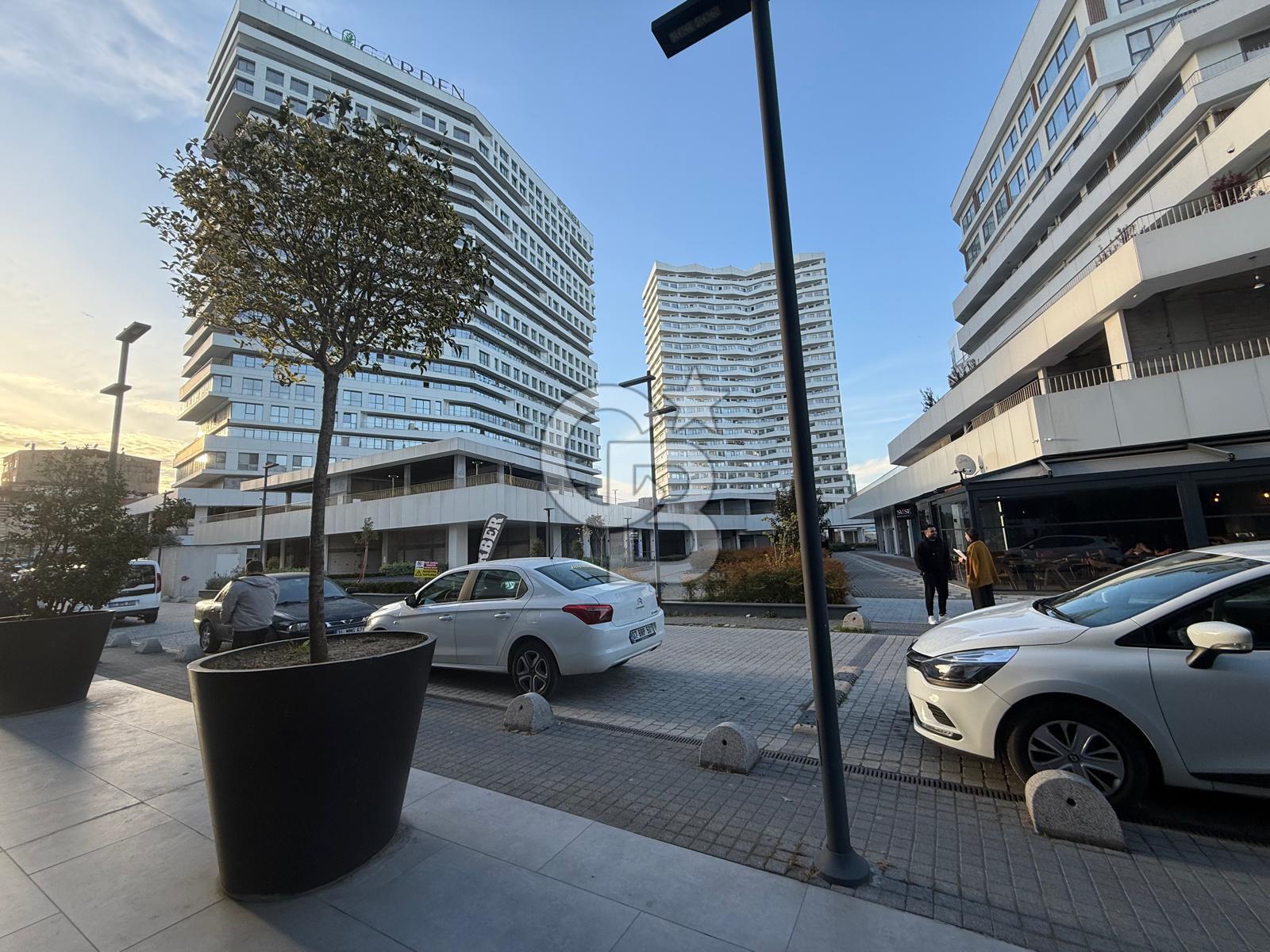 Nivo İstanbul, By Neba Sitesinde, Fırsat Konumlu, Kiralık Dükkan