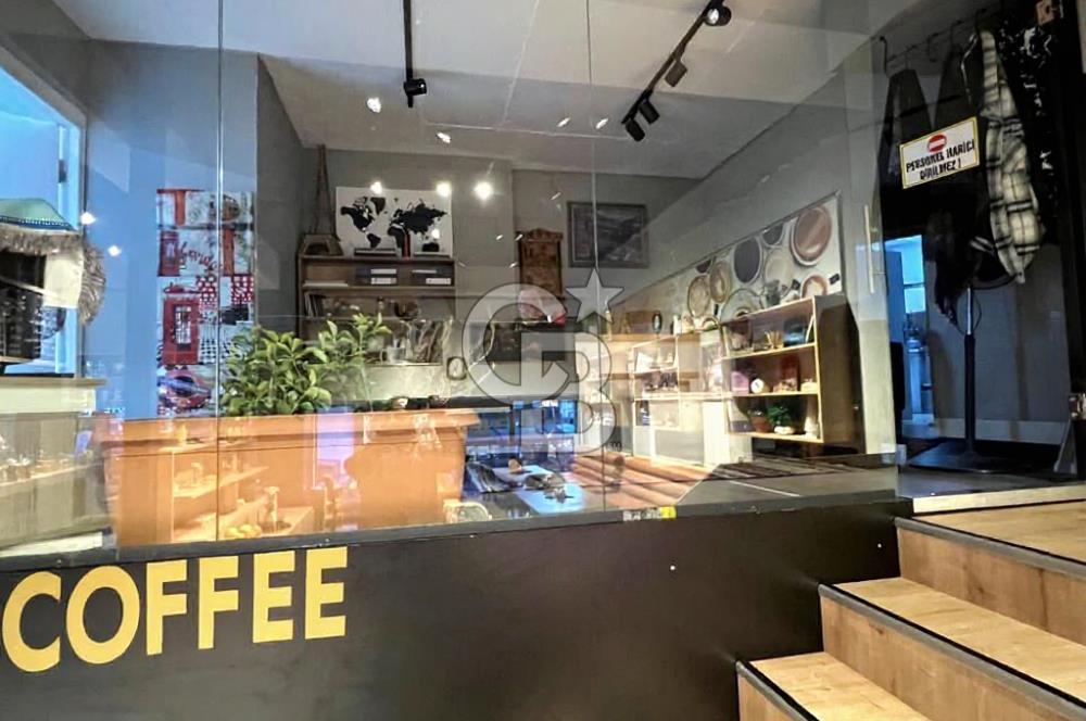 CB SE7EN'DAN DEMİR COUNTRY SİTESİNDE 3 KATLI KURUYEMİŞCİ & CAFE