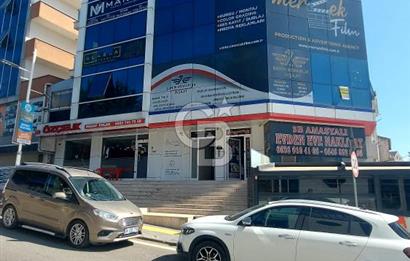 ÇAYIROVA BEL.KARŞISINDA EŞYALI,TABELA DEĞERİ YÜKSEK KİRALIK OFİS