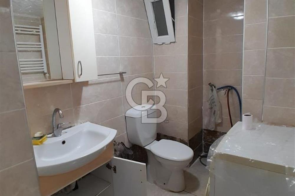 Lapseki Çardak'ta Cadde Üzeri Kısmi Eşyalı Geniş 2+1 Daire