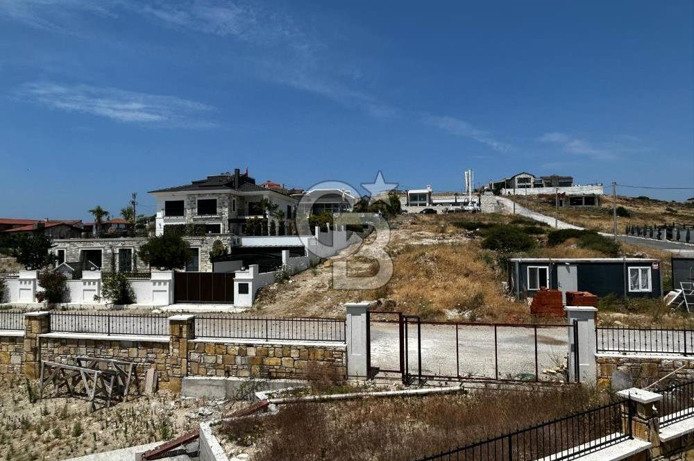 İZMİR FOÇAKÖY'DE SİZE ÖZEL TASARLIYACAĞINIZ SATILIK 4+1 VİLLA