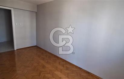 Narlıdere Ilıca Mahallesinde Geniş Tadilatlı Kiralık Daire