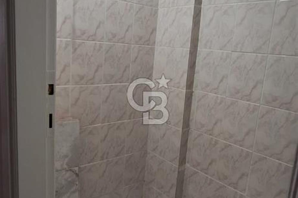 Narlıdere Ilıca Mahallesinde Geniş Tadilatlı Kiralık Daire