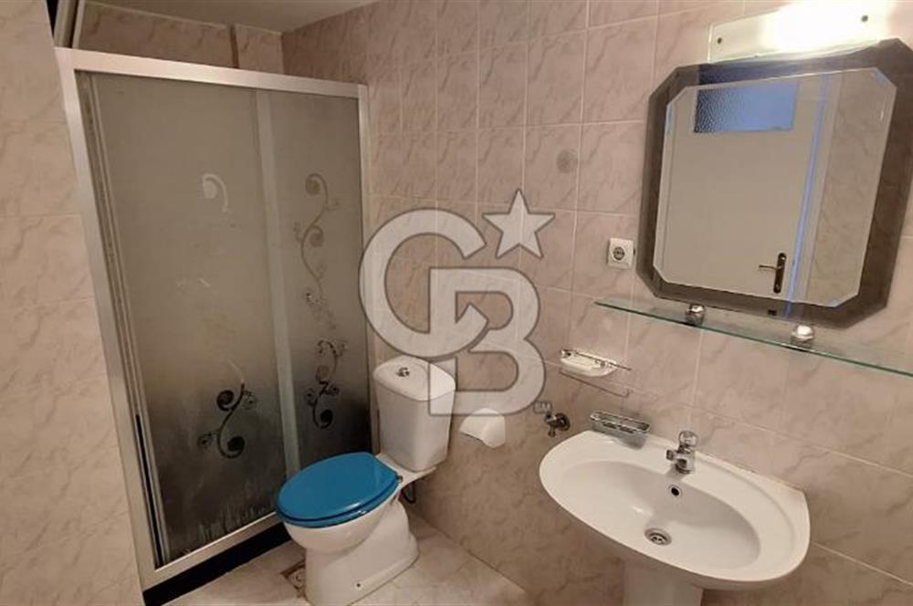 Narlıdere Ilıca Mahallesinde Geniş Tadilatlı Kiralık Daire