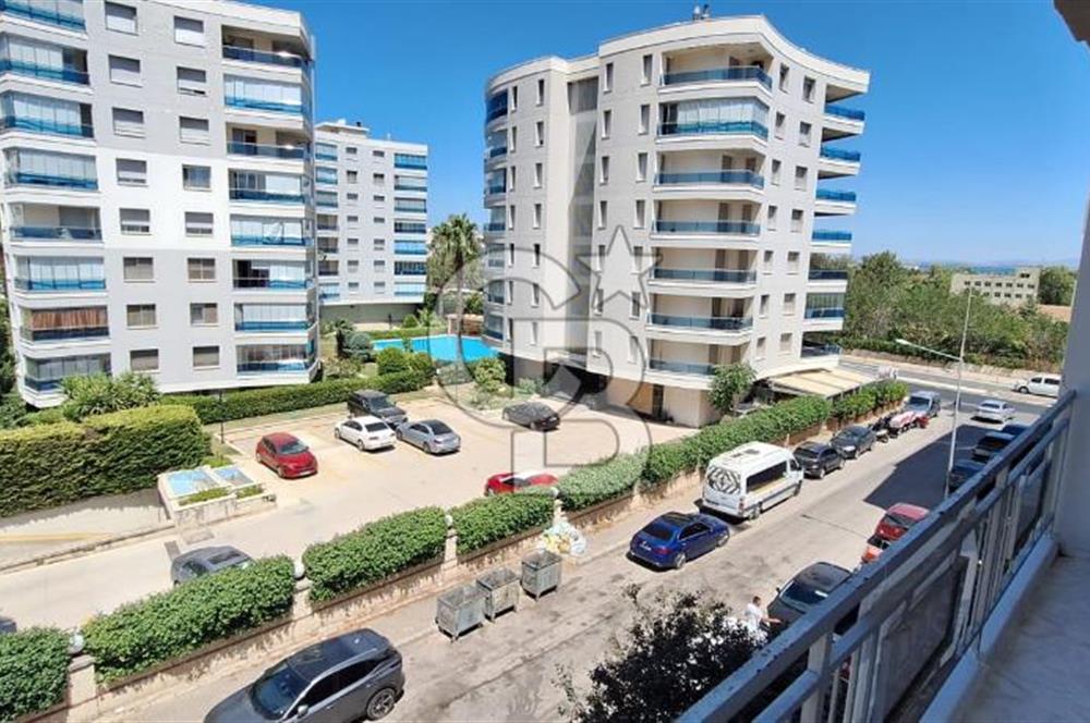 Narlıdere Ilıca Mahallesinde Geniş Tadilatlı Kiralık Daire